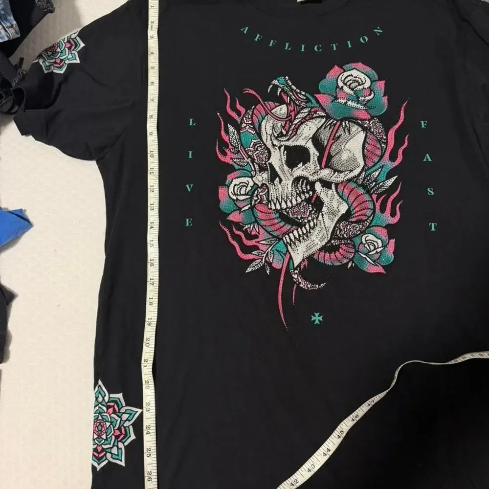 Black Label Affliction black skull and roses tee bedazzled Size XL - Picture 8 of 8